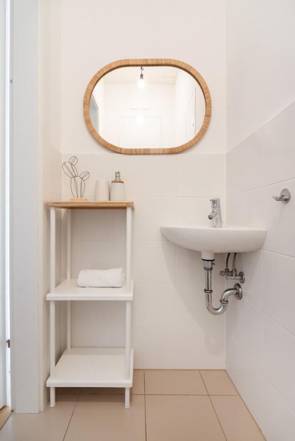 Helles, Neues Dg Apartment Mit Blick Zum Donauturm 비엔나 외부 사진