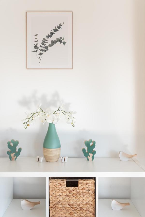 Helles, Neues Dg Apartment Mit Blick Zum Donauturm 비엔나 외부 사진