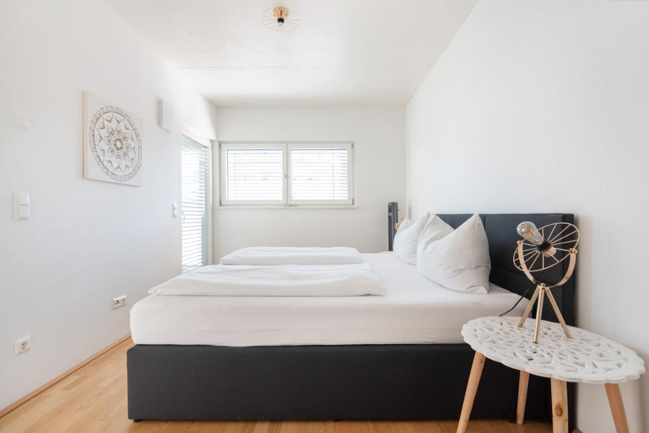 Helles, Neues Dg Apartment Mit Blick Zum Donauturm 비엔나 외부 사진